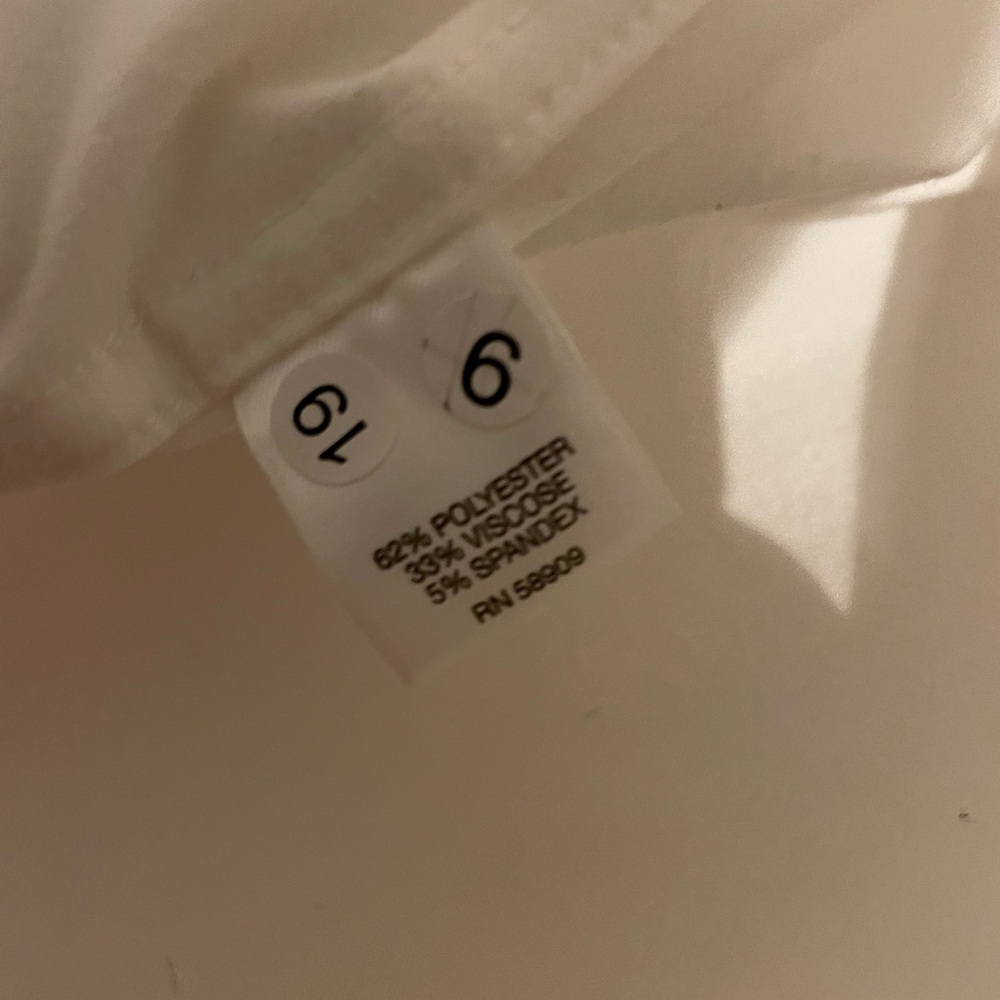 NWOT ROWM Button Up Jacket - Picture 3 of 3